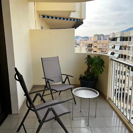 Beachfront In Διαμέρισμα Fuengirola